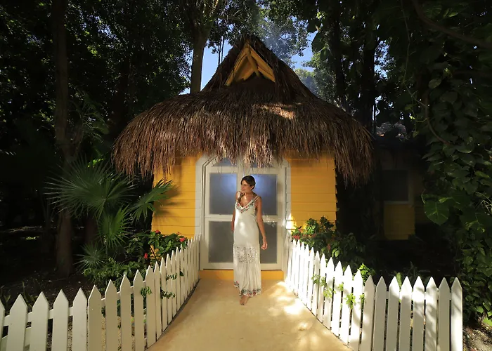 Xolumado Inspiration Village Hotel 3*